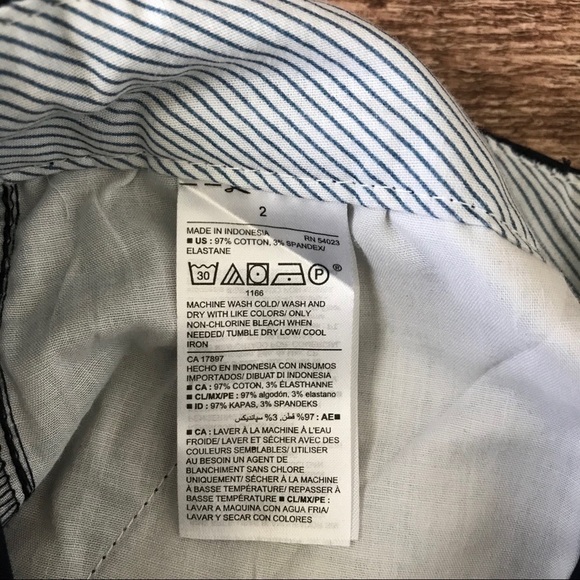 Old Navy Everyday Cotton Short Navy Blue - Picture 3 of 3